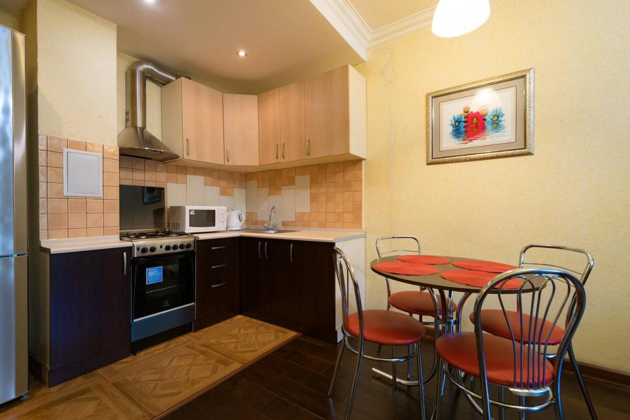 Nadezhda Apartments In Touristic Area, On The Dostyk Avenue 89 Almaty Luaran gambar