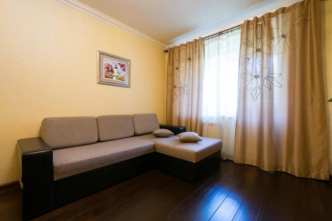 Nadezhda Apartments In Touristic Area, On The Dostyk Avenue 89 Almaty Luaran gambar