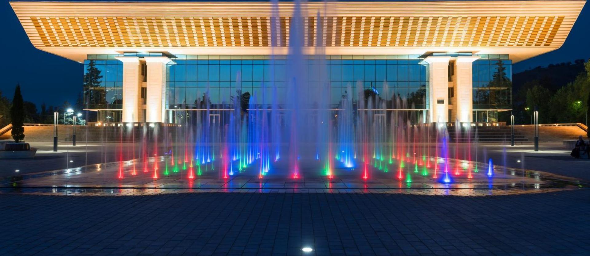 Nadezhda Apartments In Touristic Area, On The Dostyk Avenue 89 Almaty Luaran gambar